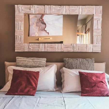Suite Yenne 2 Cagliari Luaran gambar