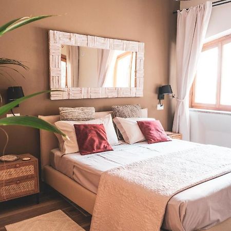 Suite Yenne 2 Cagliari Luaran gambar